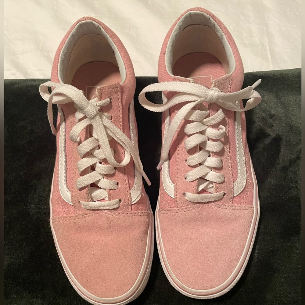 Women’s Pink Vans